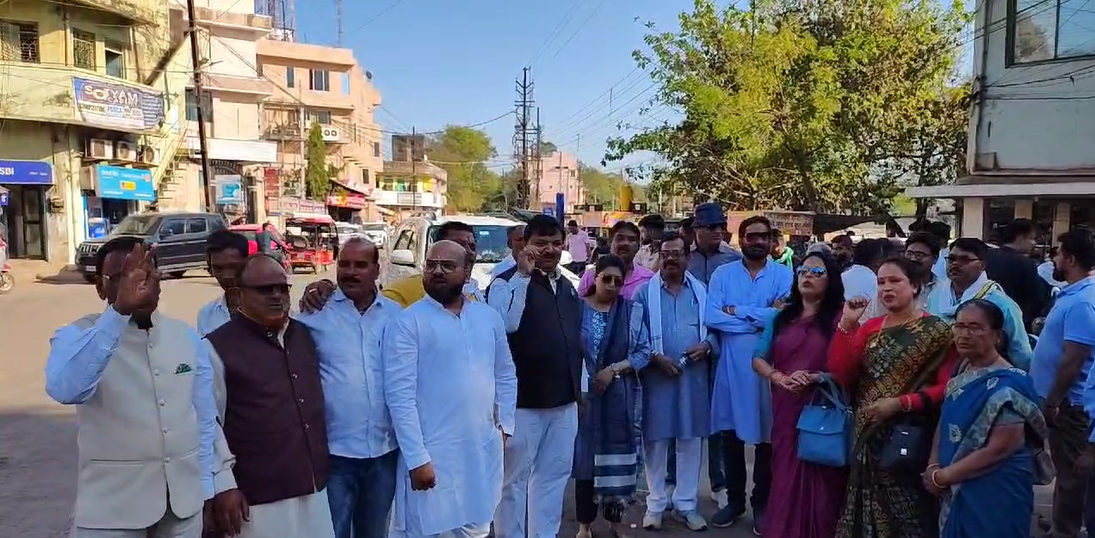 मंत्री प्रहलाद पटेल के विवादित बयान पर कांग्रेस का जोरदार प्रदर्शन