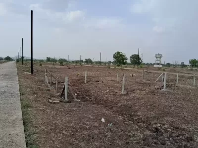 फर्जी कंपनी वास्तुलैंड रेलटर्स प्राइवेट लिमिटेड का मालिक कुख्यात  भूमाफिआ संजय पिता बाबूराव केकड़े ने किसानो के साथ की ठगी