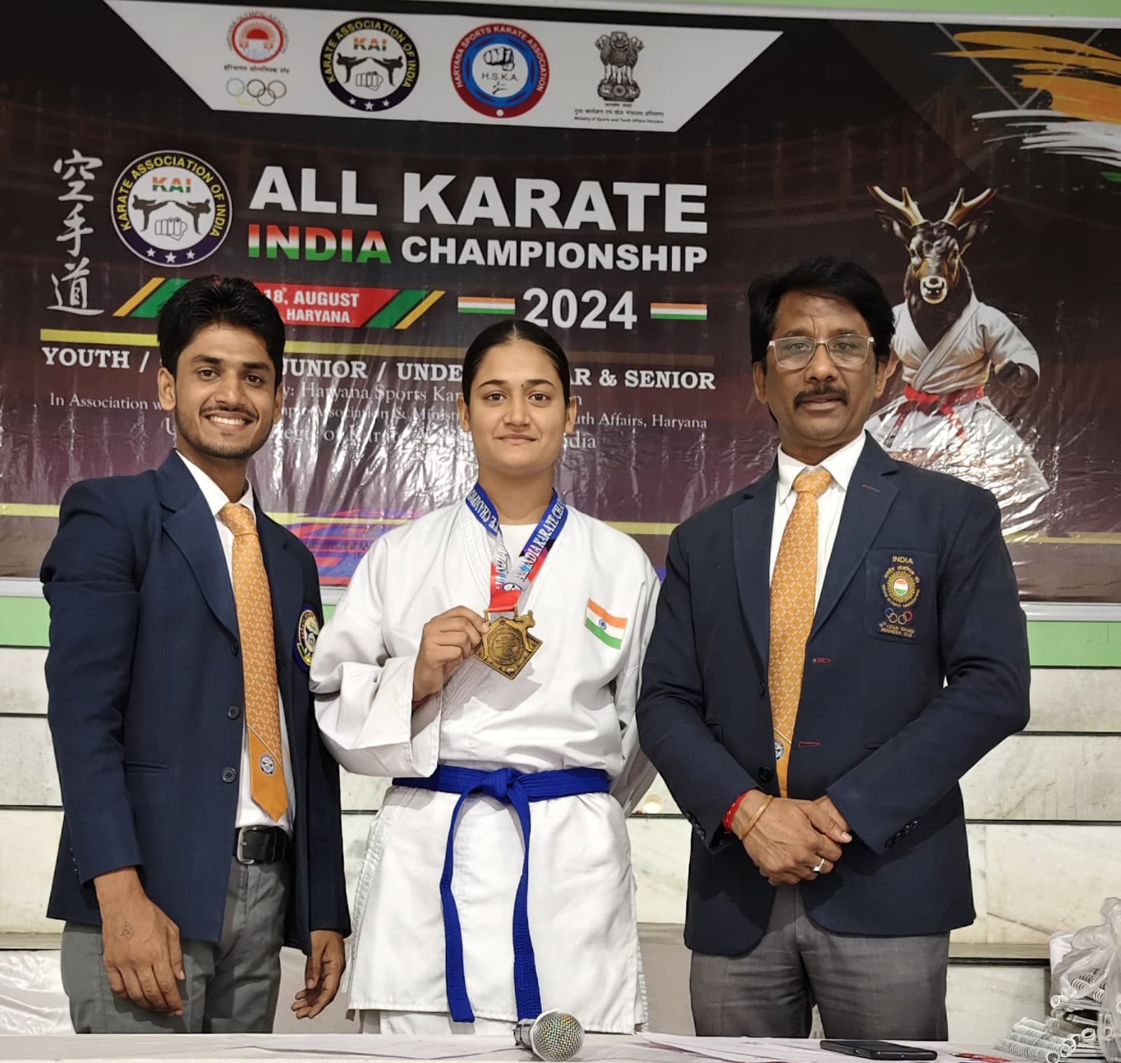 इंद्रप्रस्थ कॉलेज की छात्रा नीशु कराटे प्रतियोगिता में राष्ट्रीय खेलों के लिए चयनित