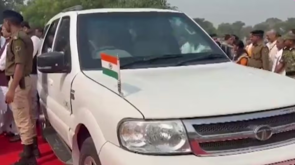 बिहार के सीएम नीतीश कुमार की गाड़ी का कटा चालान