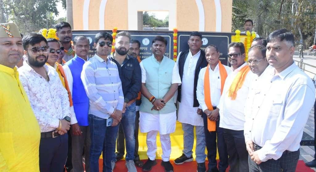 महतारी वंदन सम्मेलन में शामिल हुए वनमंत्री श्री केदार कश्यप