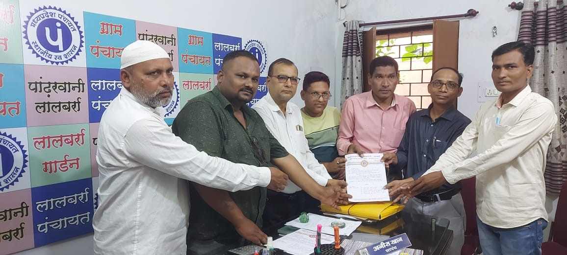 Public representatives demanded to get the rights of three-tier Panchayat back