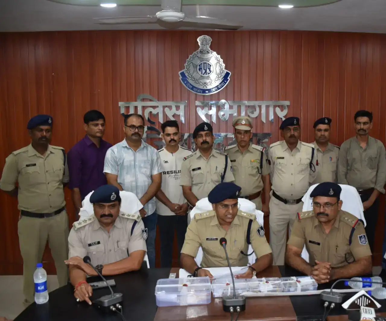 Police achieve major success in Narsinghgarh robbery case