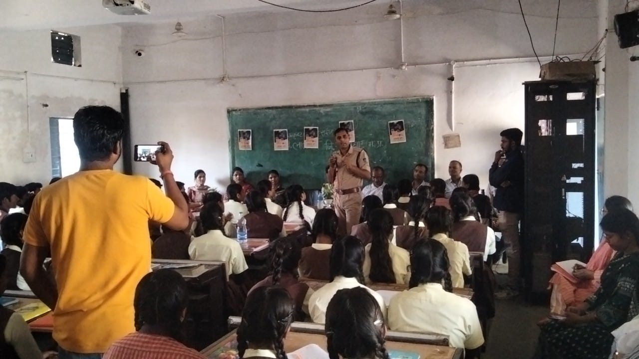 बालाघाट लालबर्रा थाना पुलिस द्वारा चलाया गया सायबर जागरूकता अभियान