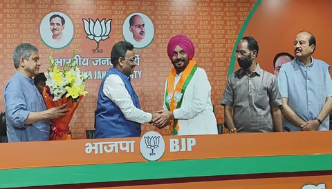 कांग्रेस से इस्तीफा फिर तुरंत भाजपा में शामिल