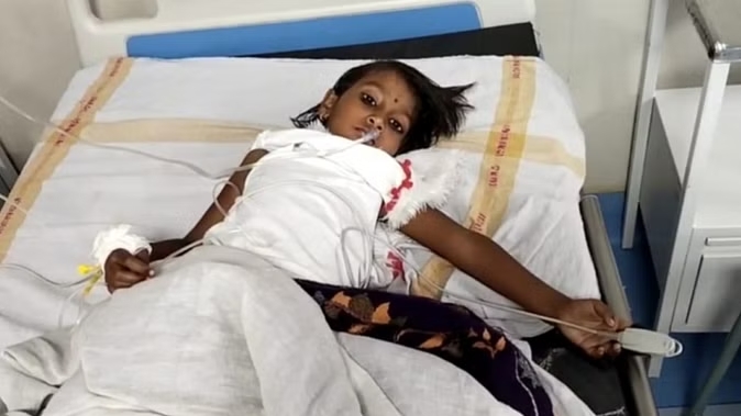 Children of Sleemanabad, Bheda village of Katni prepared castor seeds