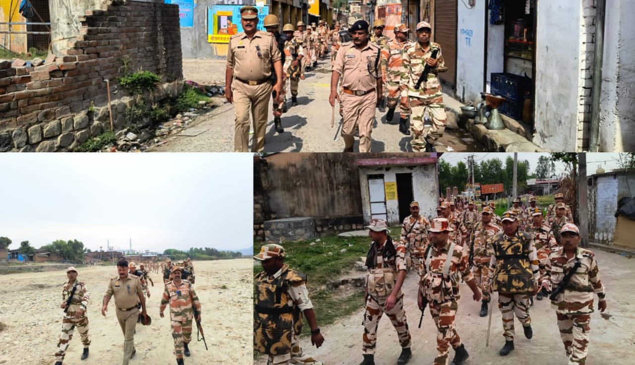 बेहट क्षेत्राधिकारी ने मिर्जापुर क्षेत्र में आइटीबीपी फोर्स के साथ की पैदल गश्त