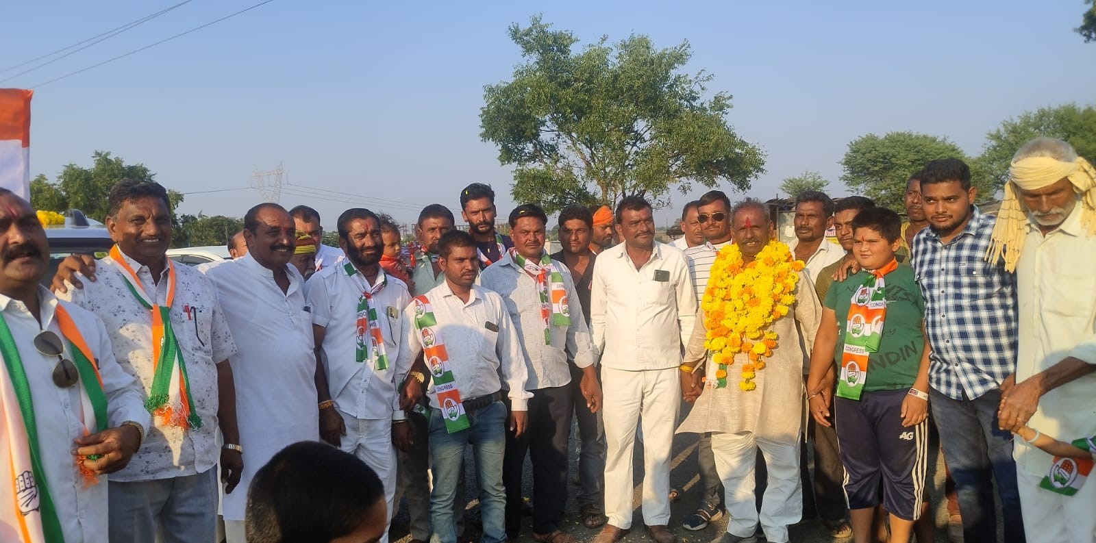 कांग्रेस प्रत्याशी श्रीमती प्रभा गौतम के समर्थन में सघन जनसम्पर्क