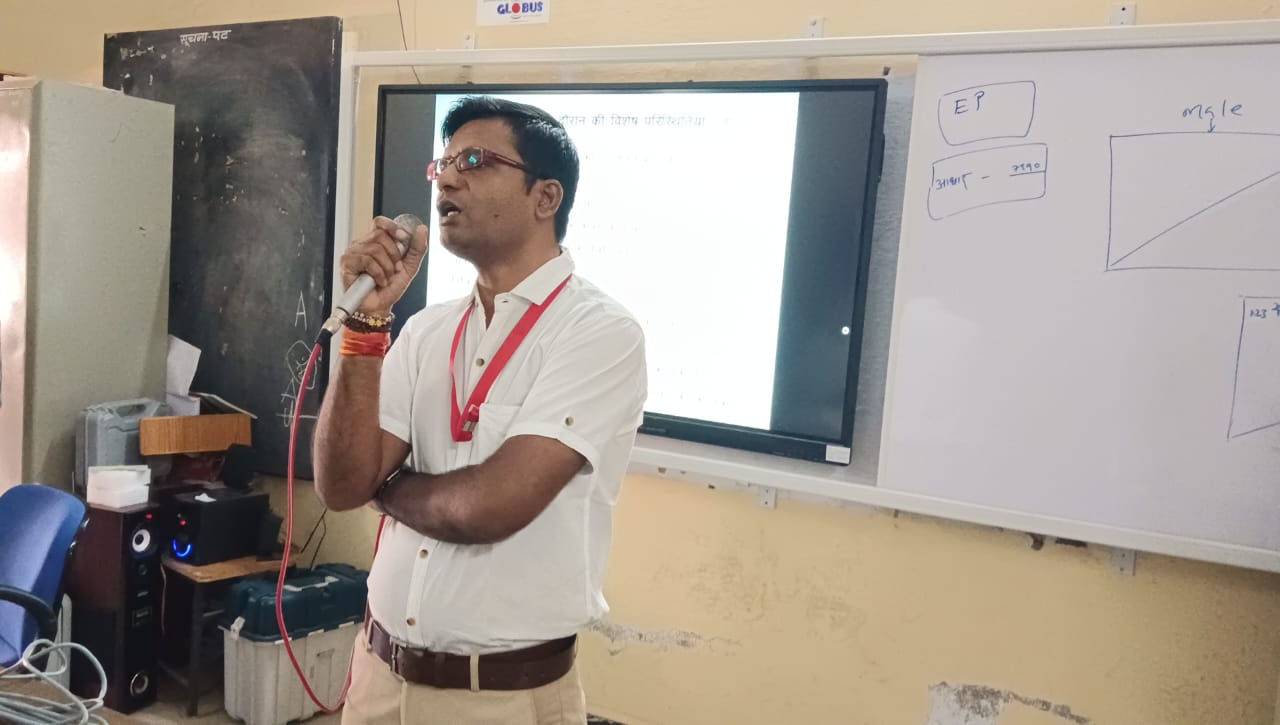 शुजालपुर विधानसभा के लिए 1152 मतदान कर्मियों का प्रशिक्षण संपन्न