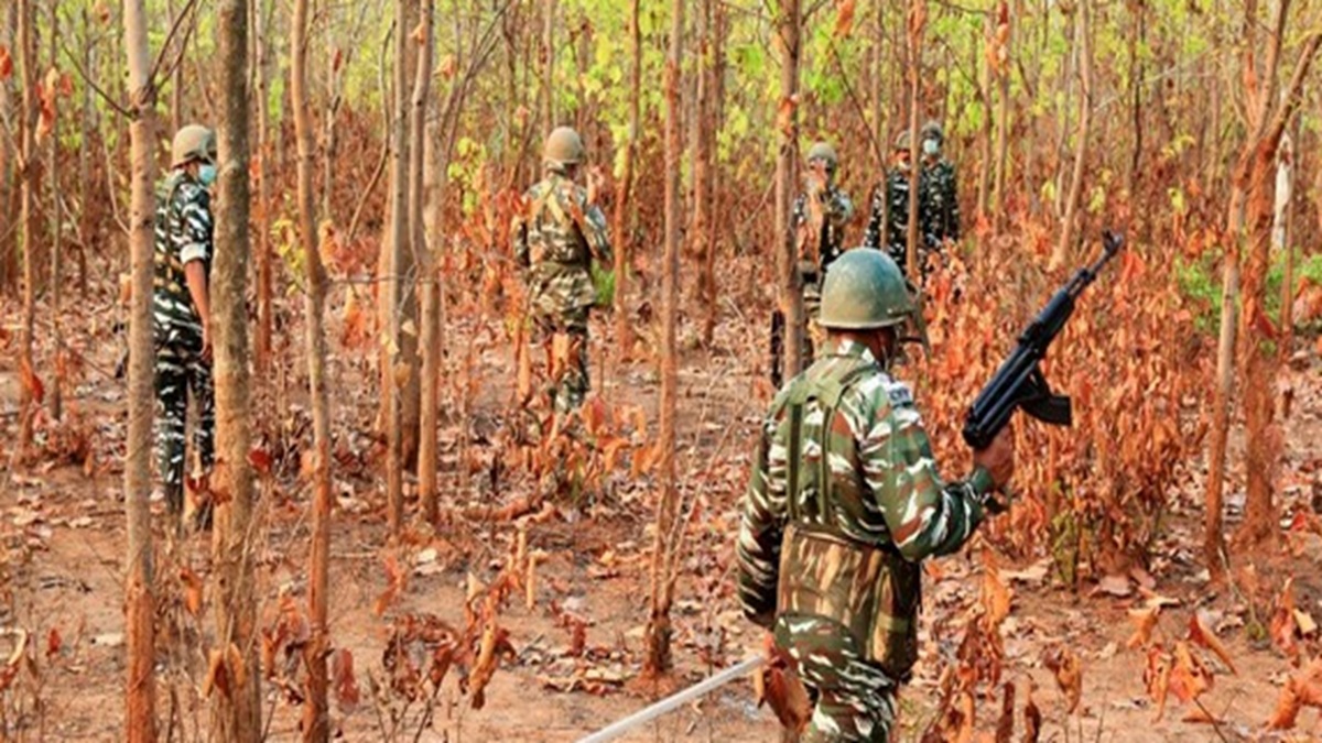 बीजापुर जिले में करेगुट्टा पहाड़ियों के पास सुरक्षाबलों को बड़ी कामयाबी