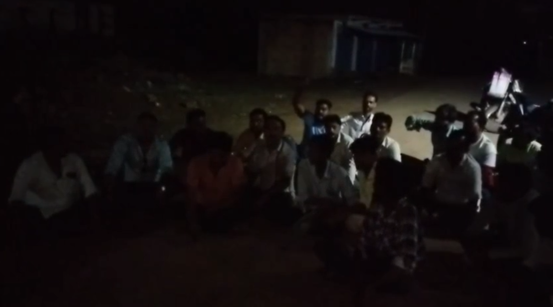 कटनी में मुरूम के अवैध परिवहन पर ग्रामीणों का फूटा गुस्सा