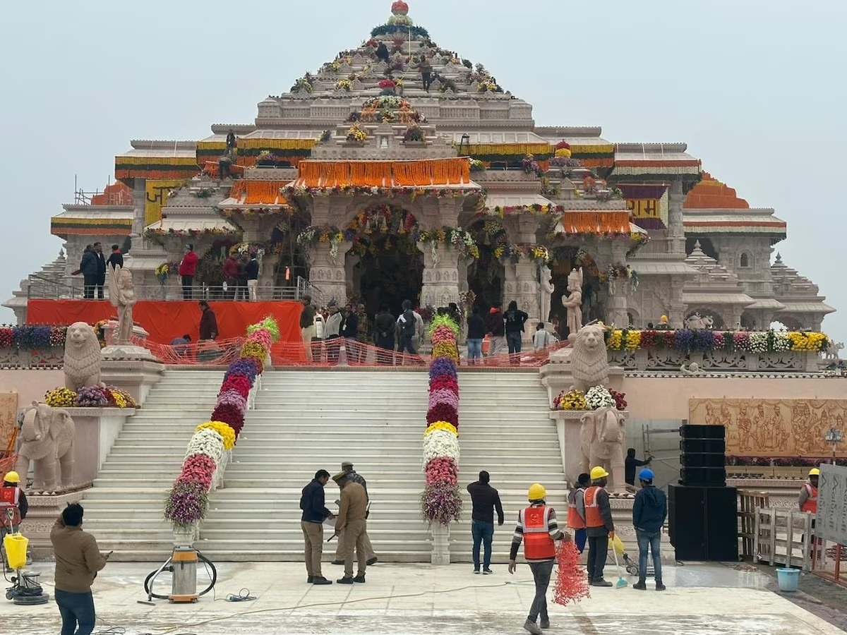 अद्भुत है भव्य राम मंदिर के अंदर और बाहर का नजारा