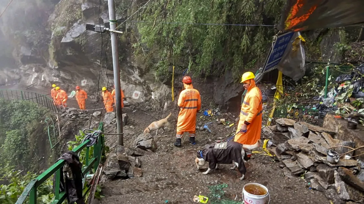 उत्तराखंड में भारी बारिश की चेतावनी
