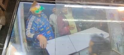 पटना में दवा दुकान पर गोलीबारी