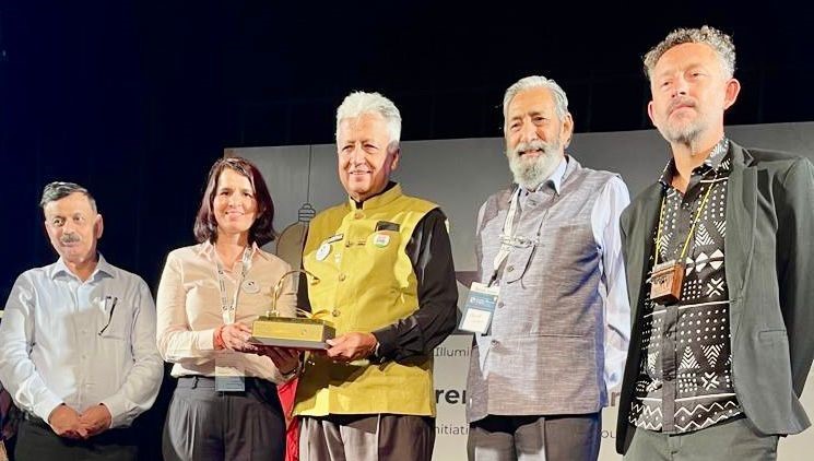 संत विवेकानन्द पब्लिक स्कूल, भिंड को मिला प्रतिष्ठित "प्रोग्रेसिव रीडिंग स्कूल अवार्ड"