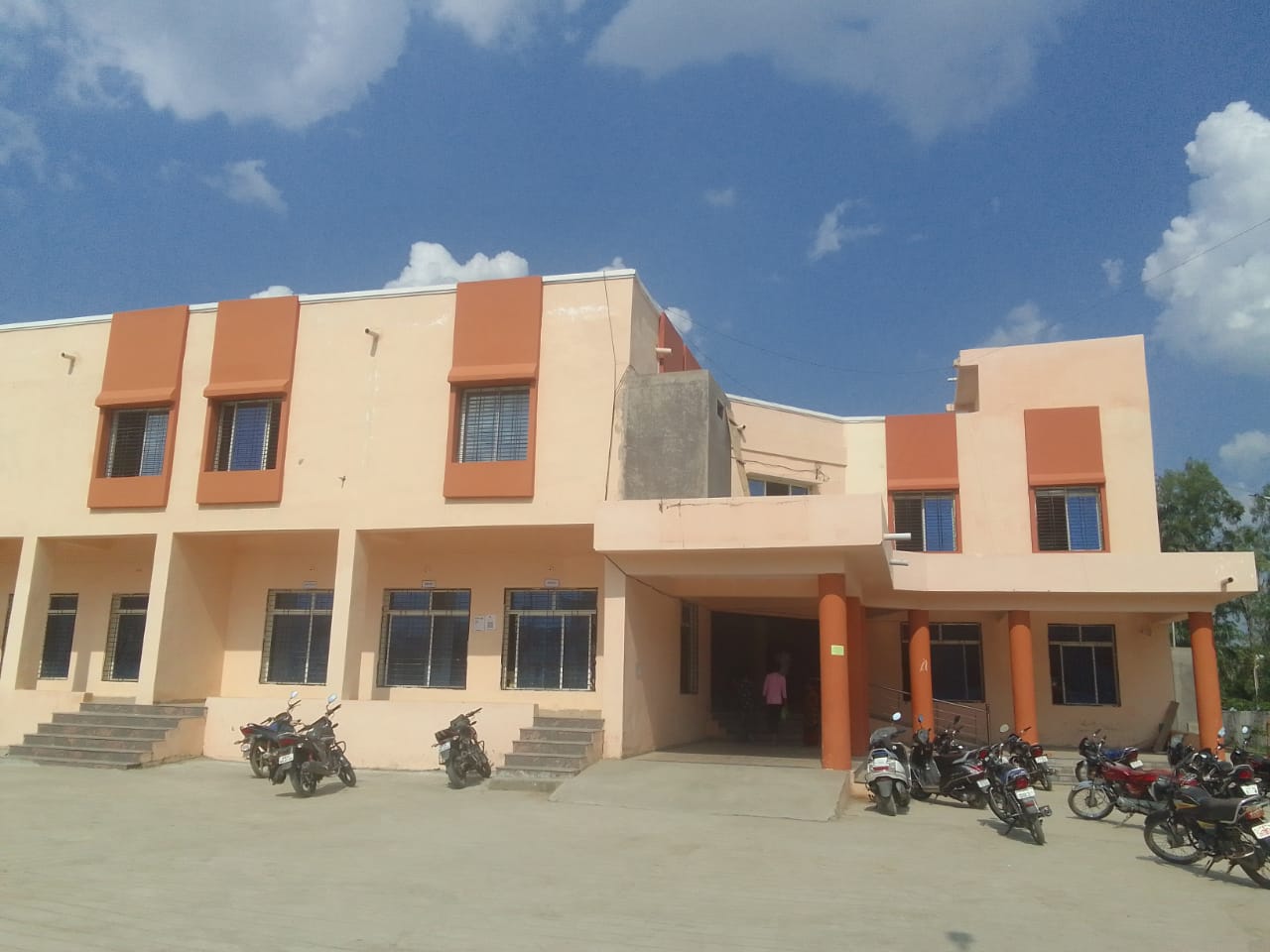 बाजार में फिर लगेगा बैठक शुल्क