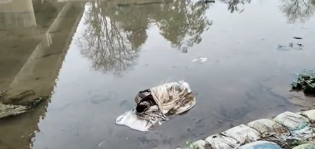 बेतिया में अपहरण के एक माह बाद, युवक का शव पण्डई नदी से बरामद