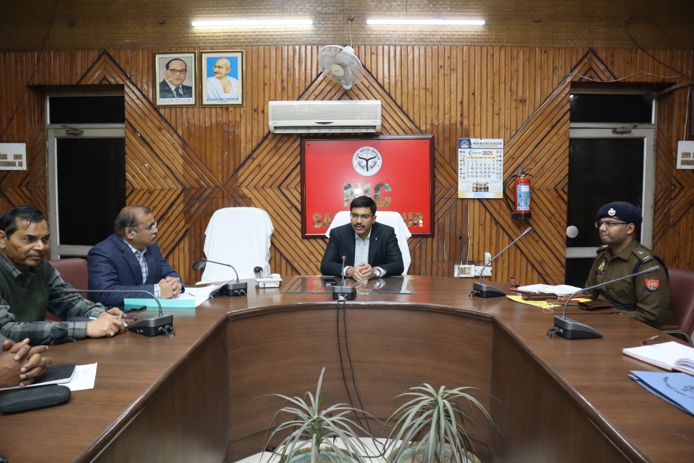 राजकीय चिकित्सक एवं चिकित्सा शिक्षक द्वारा प्राइवेट प्रैक्टिस करने पर होगी कडी कार्यवाही