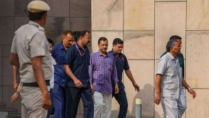 सीएम केजरीवाल को फिलहाल राहत नहीं