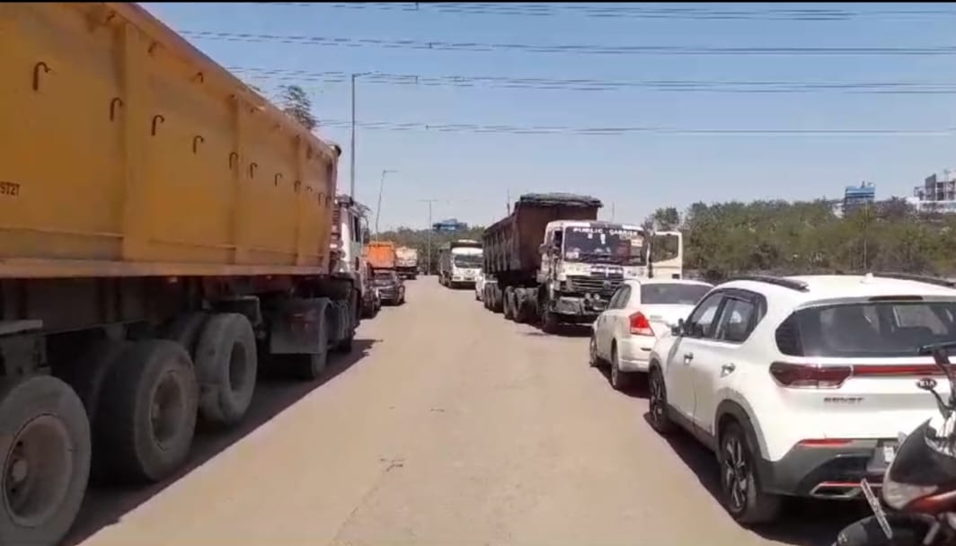 डंके की चोट पर हिंदुस्तान पावर डाल रहा फ्लाईएश वाहन मालिकों की जेब पर डाका 