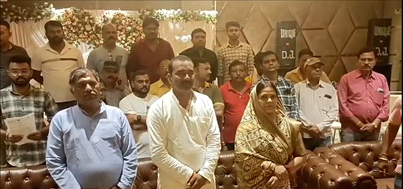 As soon as BJP's fourth list was announced, hundreds of supporters in Katni resigned from the party