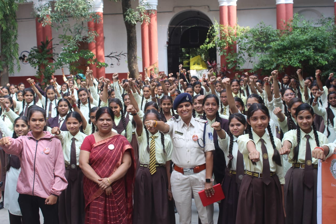 महिलाओं के लिए सुरक्षित पर्यटन स्थल परियोजना: धार में आत्म सुरक्षा प्रशिक्षण का आयोजन