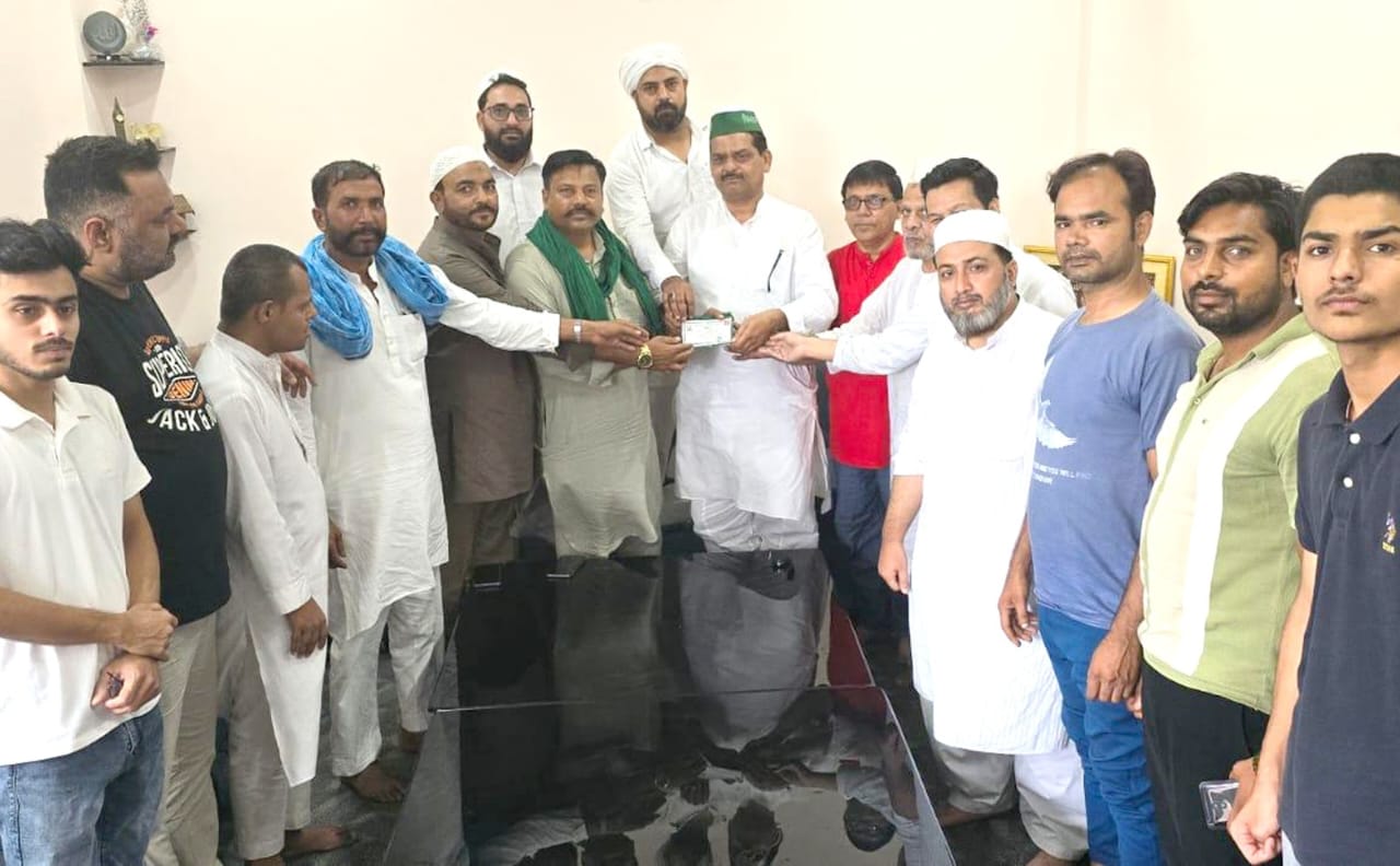 किसान यूनियन की बैठक में किसानों की समस्याओं पर विचार-विमर्श करते हुए प्रशासन से उनके निराकरण की मांग की गई