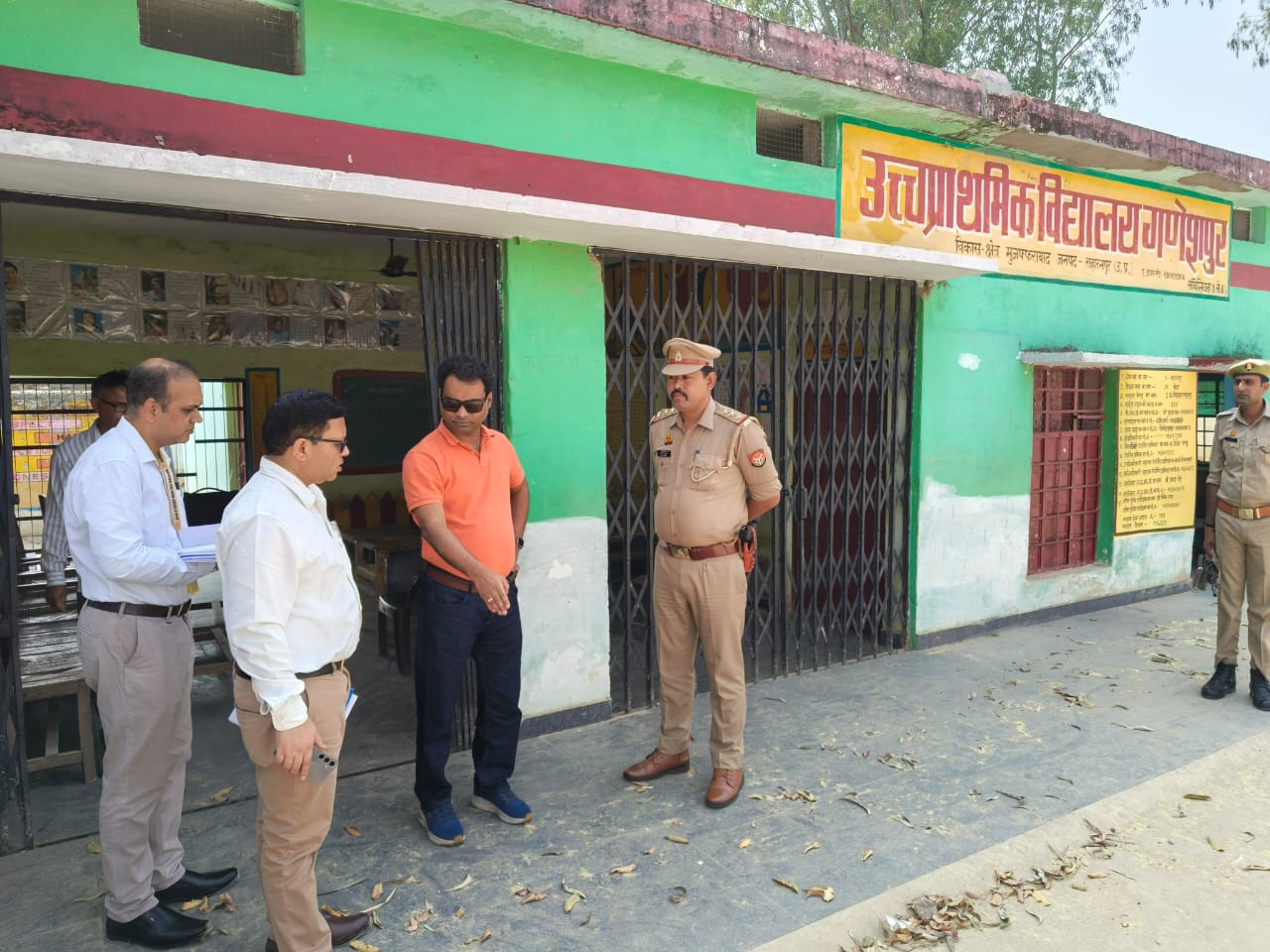 सामान्य प्रेक्षक ने किया बूथों का निरीक्षण