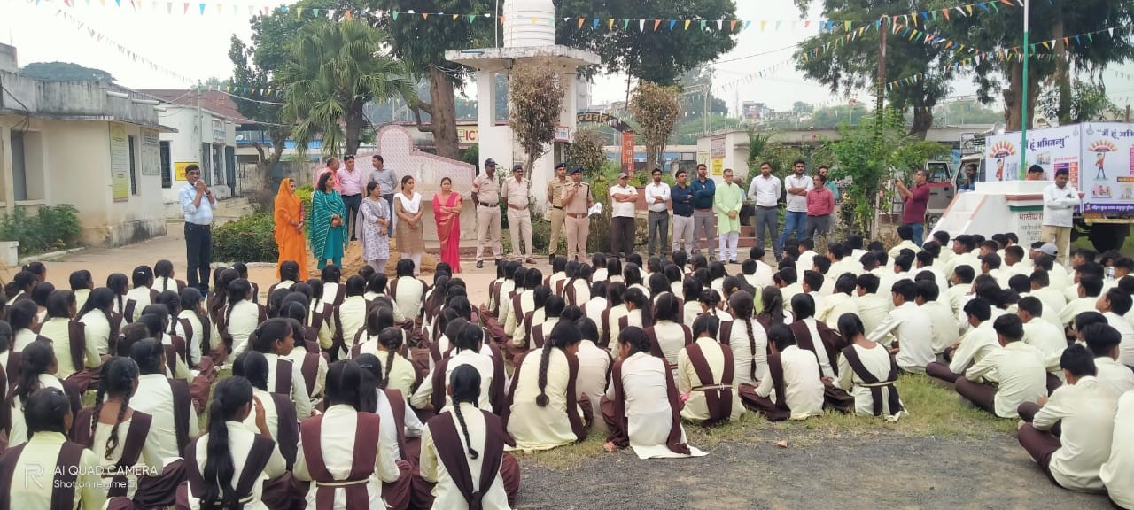 कोतमा पुलिस द्वारा शासकीय उत्कृष्ट विद्यालय कोतमा में "मैं हूं अभिमन्यु" कार्यक्रम का आयोजन