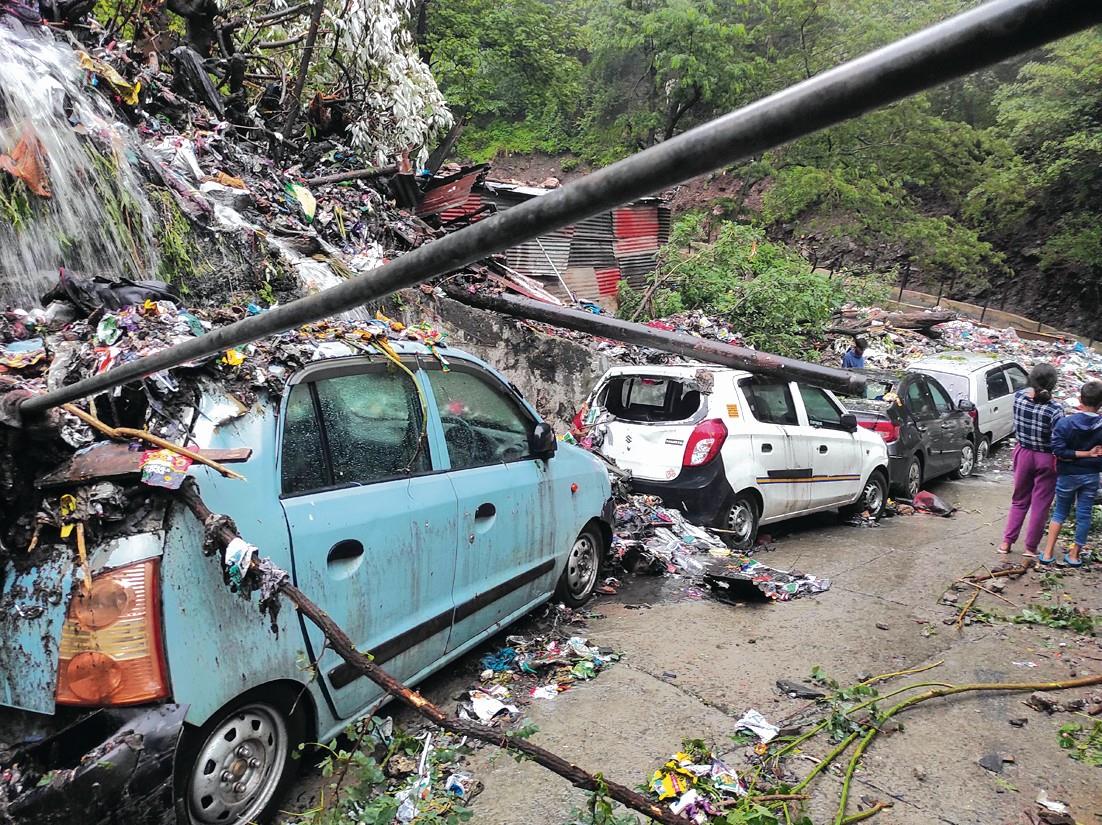 हिमाचल में पहुंचा मानसून: 6 मौतें, बारिश-लैंडस्लाइड से 2 NH बंद सहित 124 सड़के बंद