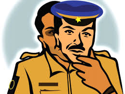 पुलिस की वर्दी के साथ दो फर्जी कांस्टेबल अरेस्ट