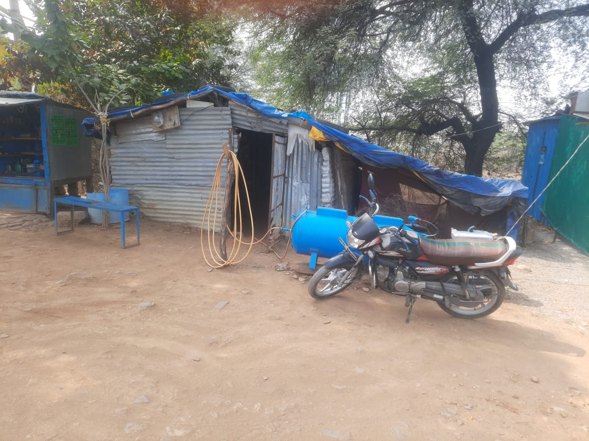 अतिक्रमण के चपेट में आया अमानगंज नेशनल हाईवे